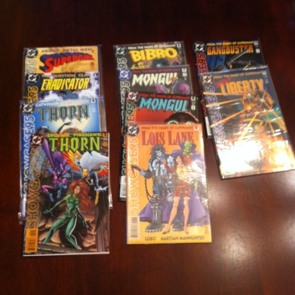 Lot of Showcase Comics - Picture 2 of 3